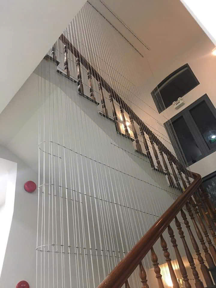 Cáp an toàn cầu thang HP001