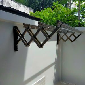 Giàn phơi xếp tường màu sampanh HP02